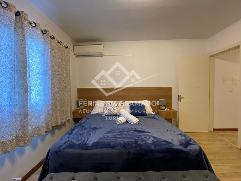 Casa triplex ampla e aconchegante.
