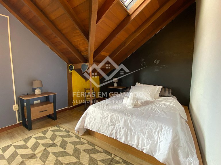 Casa triplex ampla e aconchegante.